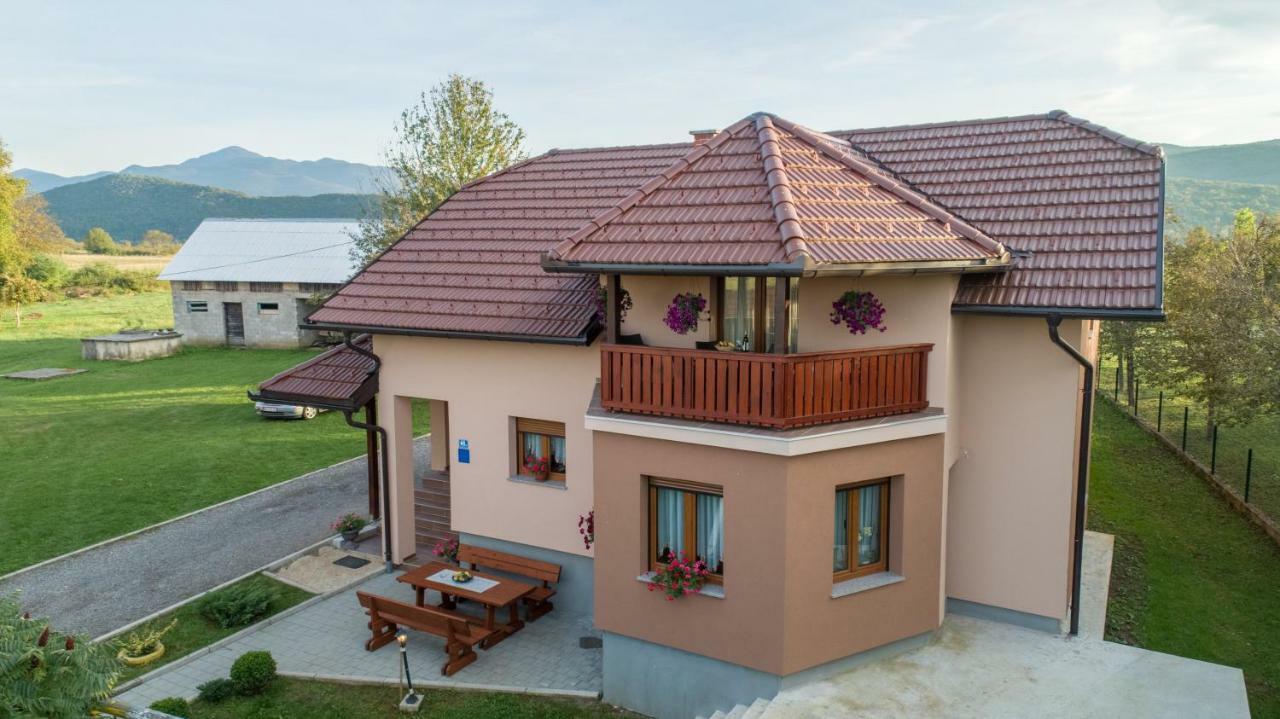 Ivan & Iva Gornji Vaganac